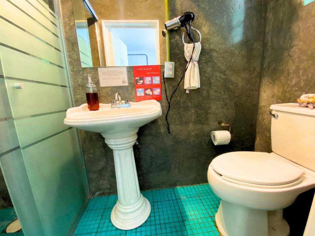 Vl Hotel Boutique Consulado Chapu グアダラハラ エクステリア 写真